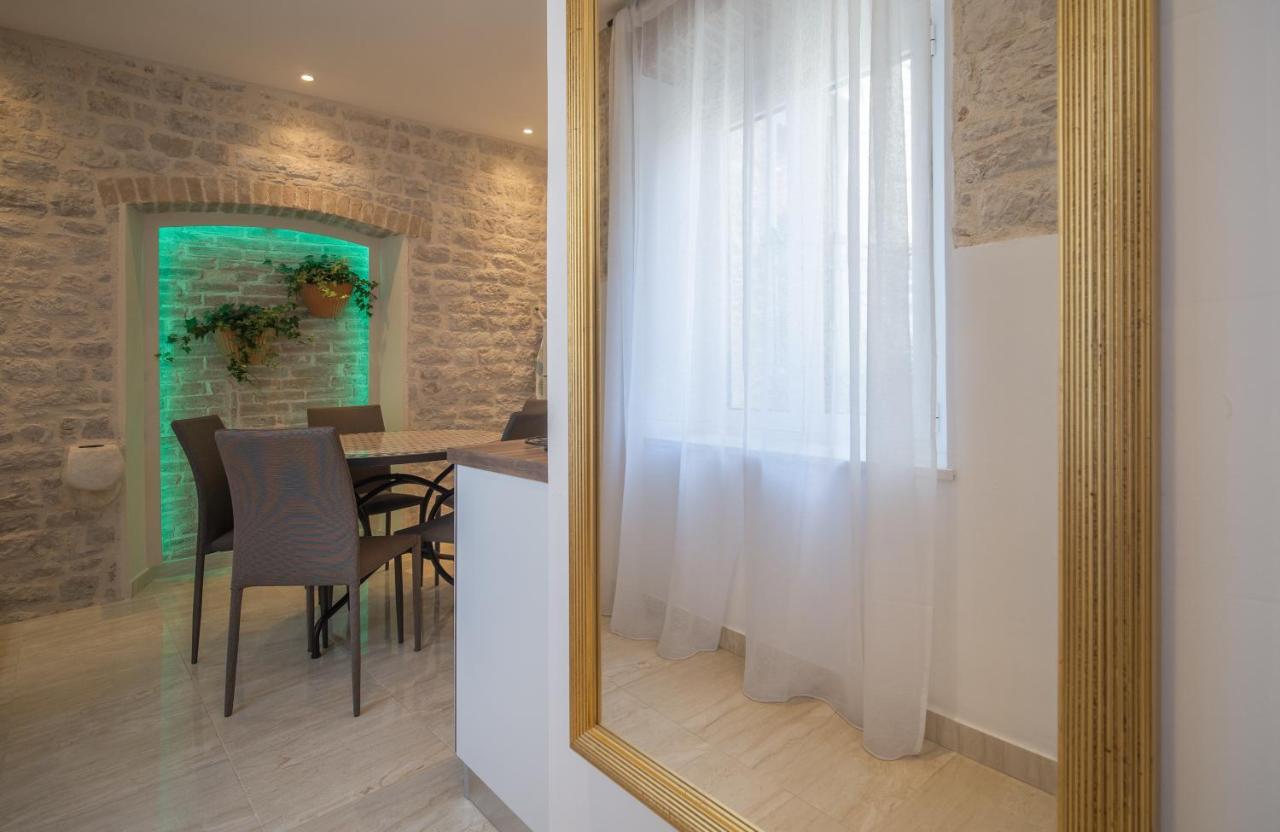 Olive Grove Of Sibenik - Apartment With Gallery Eksteriør bilde
